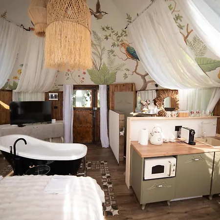 Krstasice شاليه